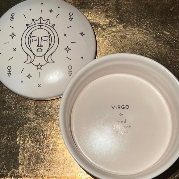 Zodiac “Sagittarius” round ceramic decorative trinket box-sign attributes inside - Picture 11 of 12